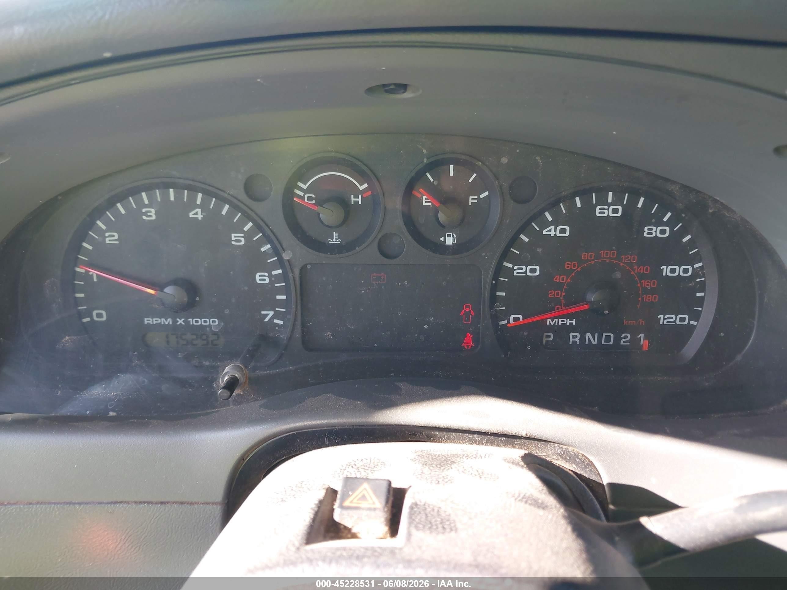 2011 Ford Ranger Xlt Серебряный vin: 1FTLR4FE2BPA37249