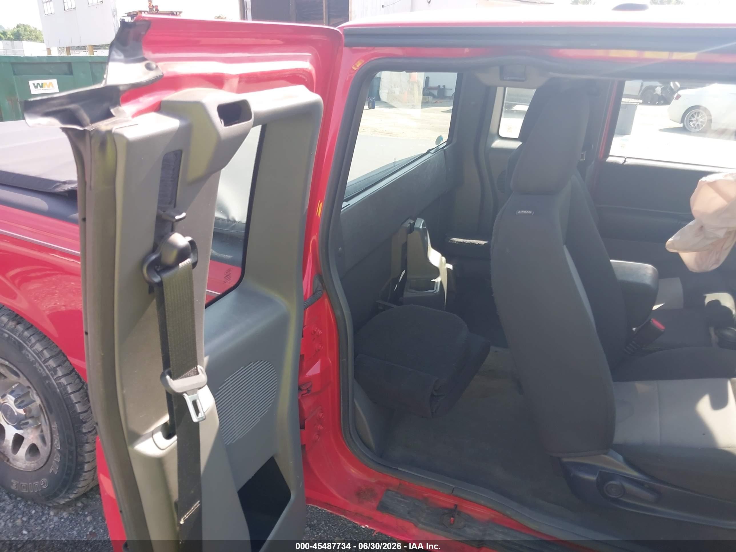 2011 Ford Ranger Sport/xlt Red vin: 1FTLR4FE2BPB14153