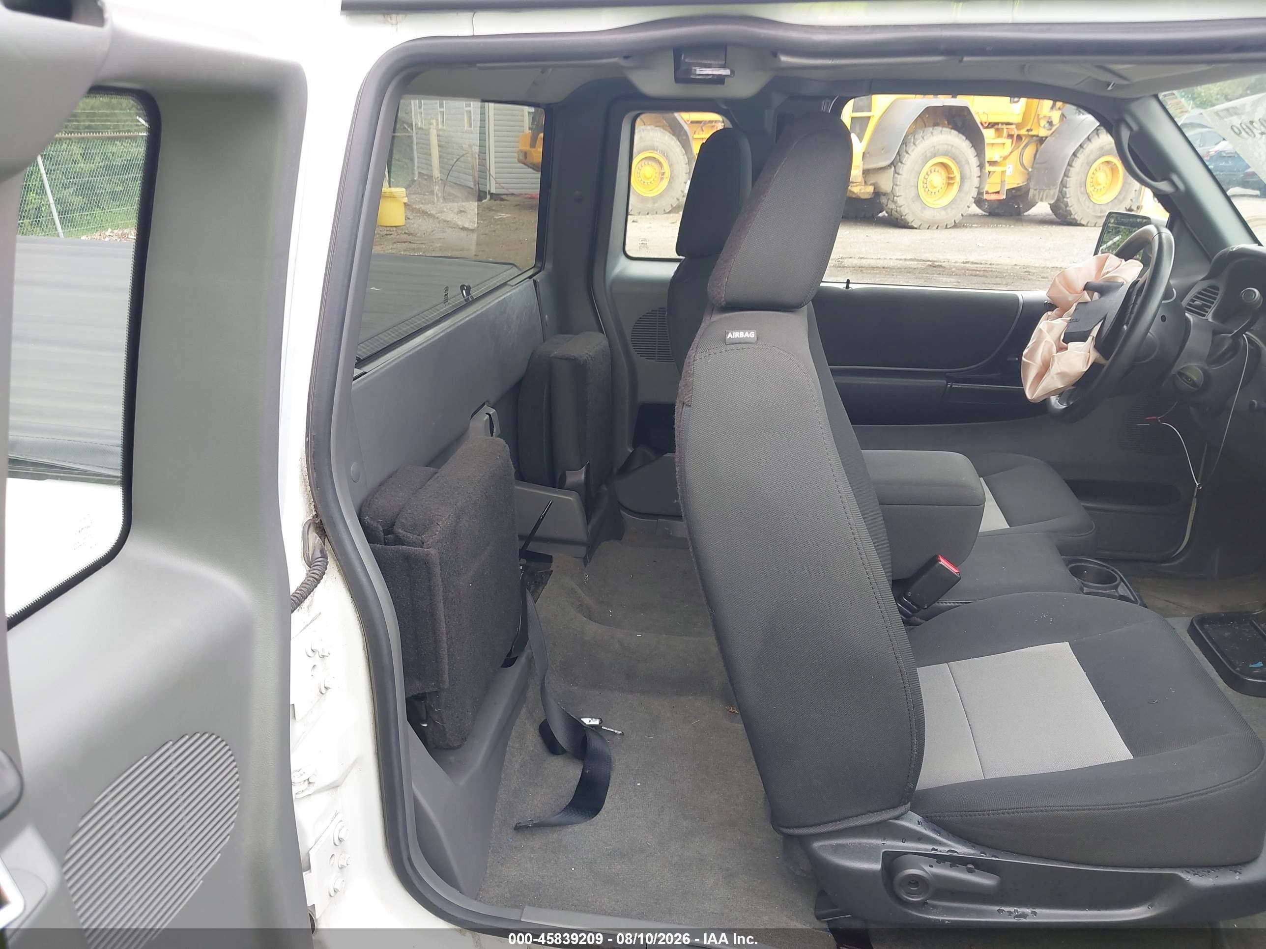 2011 Ford Ranger Xlt White vin: 1FTLR4FE2BPB14475