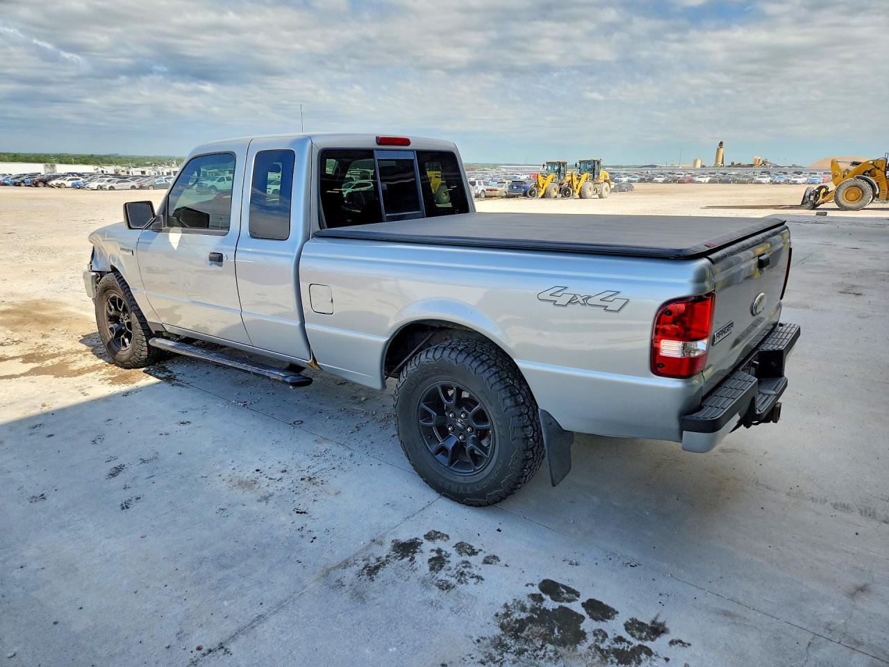 2010 Ford Ranger Super Cab Silver vin: 1FTLR4FE3APA05795