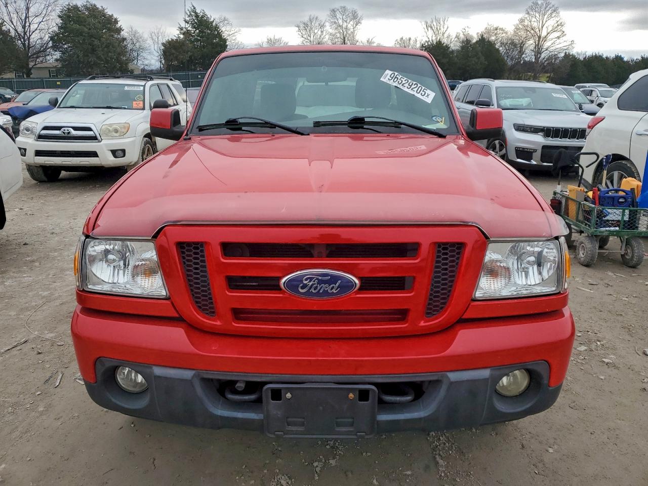 2010 Ford Ranger Super Cab Red vin: 1FTLR4FE3APA24153