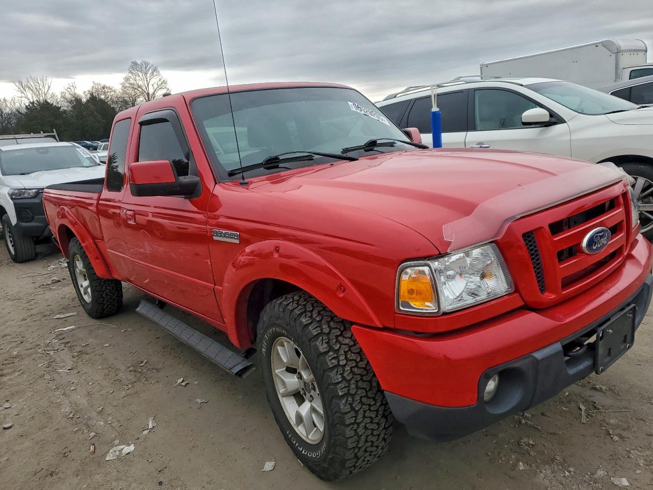 2010 Ford Ranger Super Cab Red vin: 1FTLR4FE3APA24153
