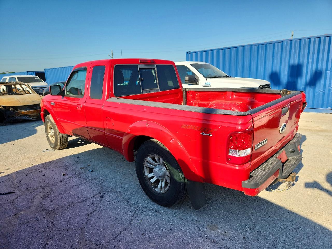 2010 Ford Ranger Super Cab Red vin: 1FTLR4FE3APA67181