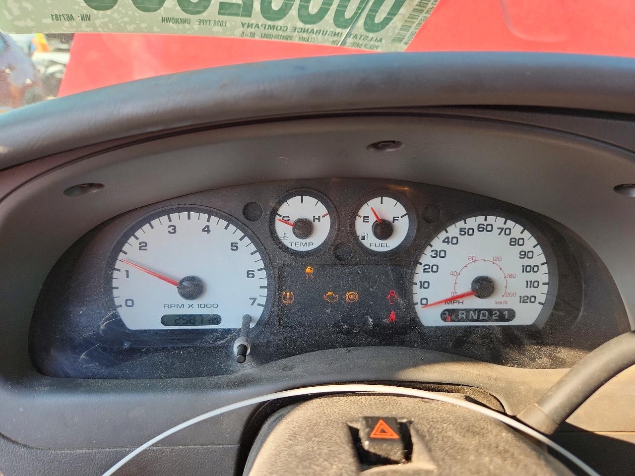 2010 Ford Ranger Super Cab Red vin: 1FTLR4FE3APA67181