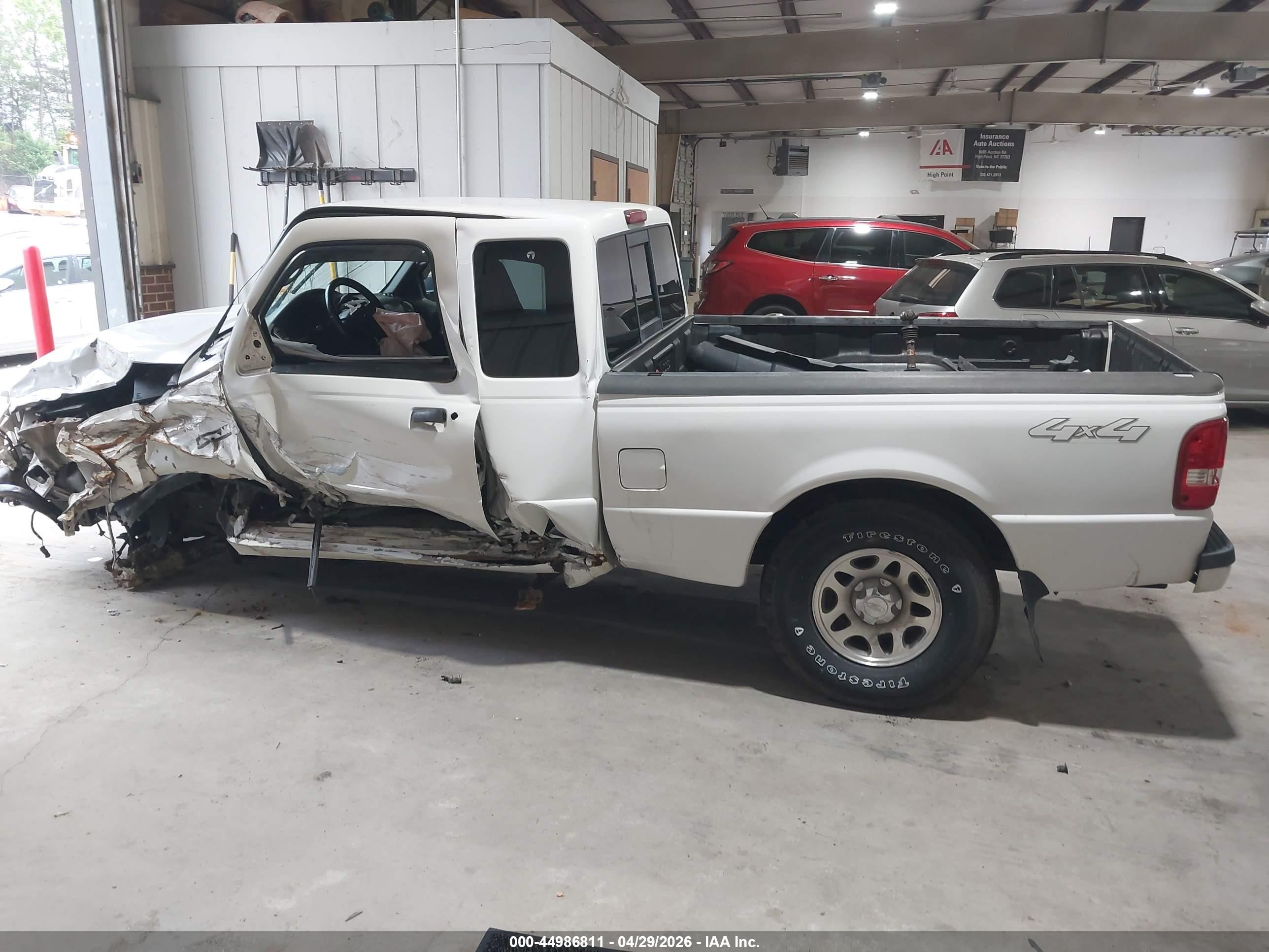 2011 Ford Ranger Xlt White vin: 1FTLR4FE3BPA68767