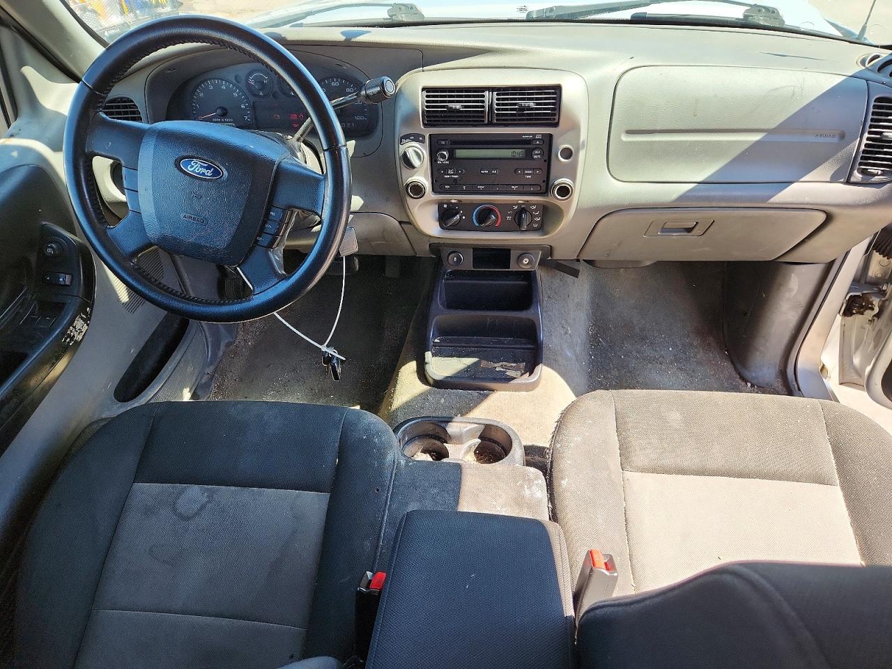 2011 Ford Ranger Super Cab Silver vin: 1FTLR4FE3BPA81499