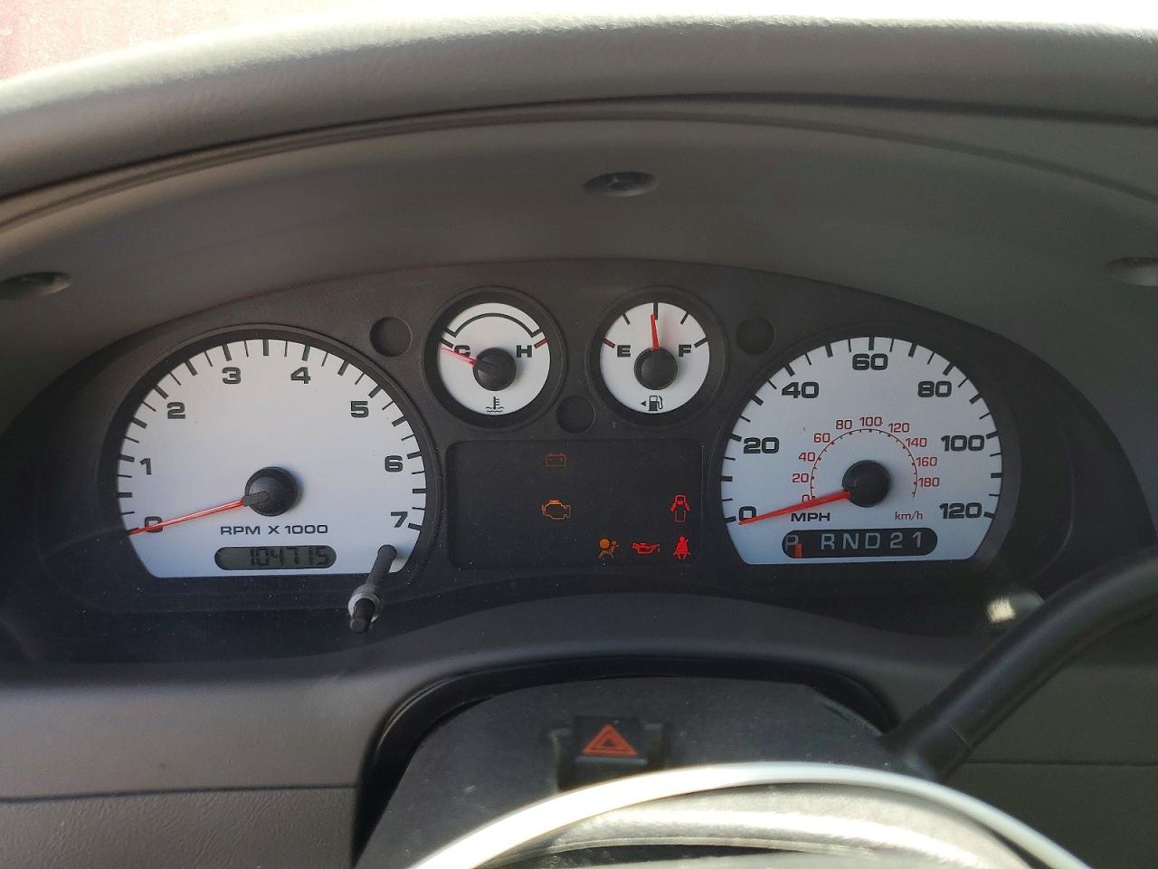2011 Ford Ranger Super Cab Red vin: 1FTLR4FE3BPA87142