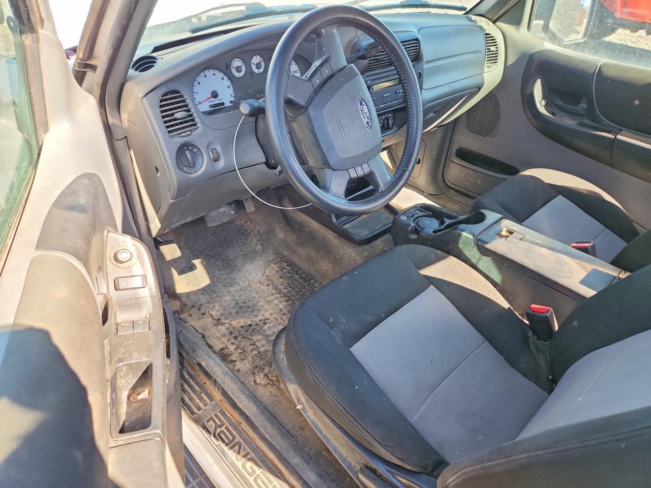 2010 Ford Ranger Super Cab Silver vin: 1FTLR4FE4APA04865