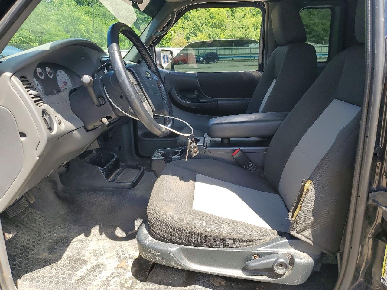 2011 Ford Ranger Super Cab Black vin: 1FTLR4FE4BPA03958