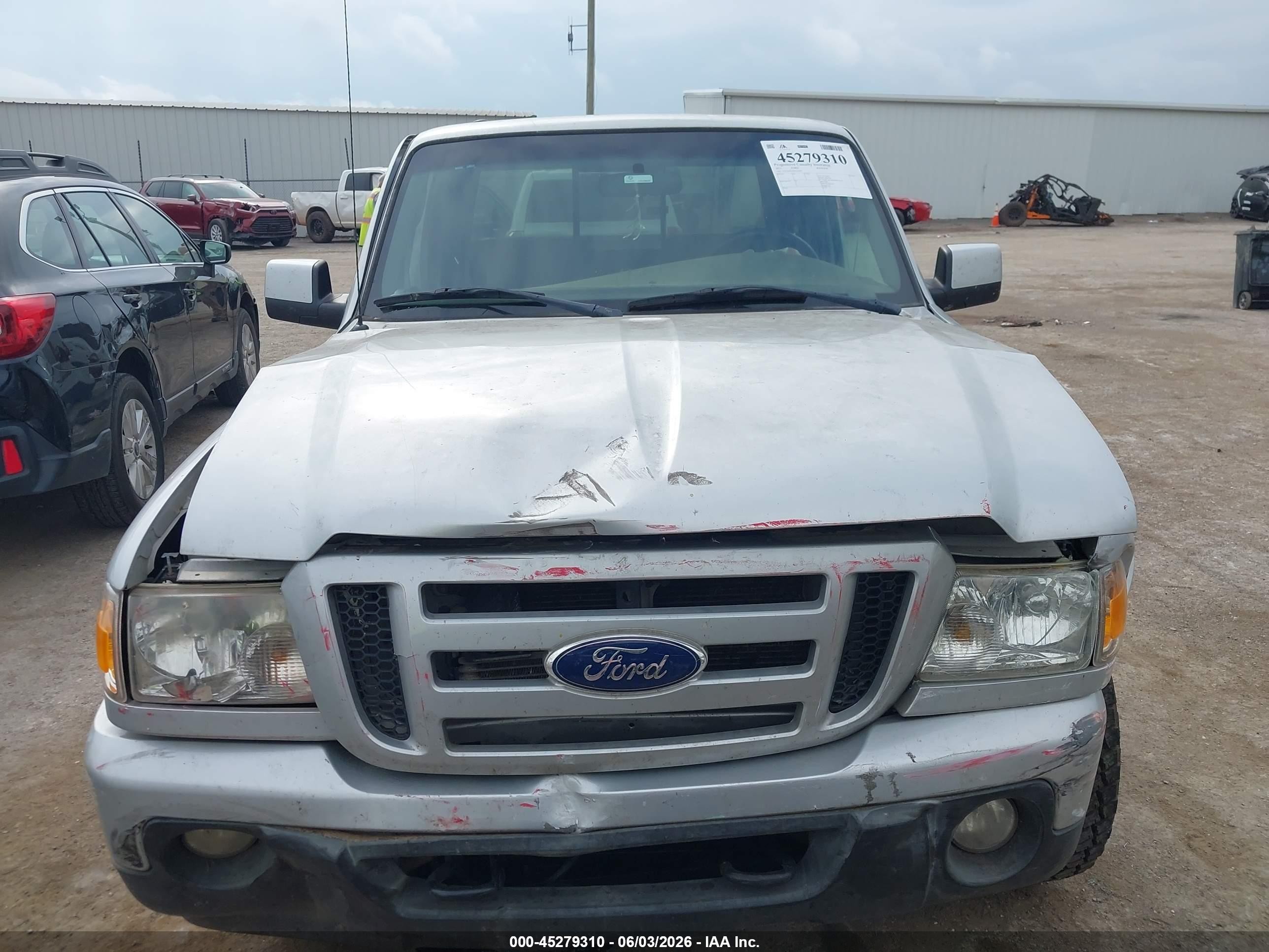 2011 Ford Ranger Sport Silver vin: 1FTLR4FE4BPA46602