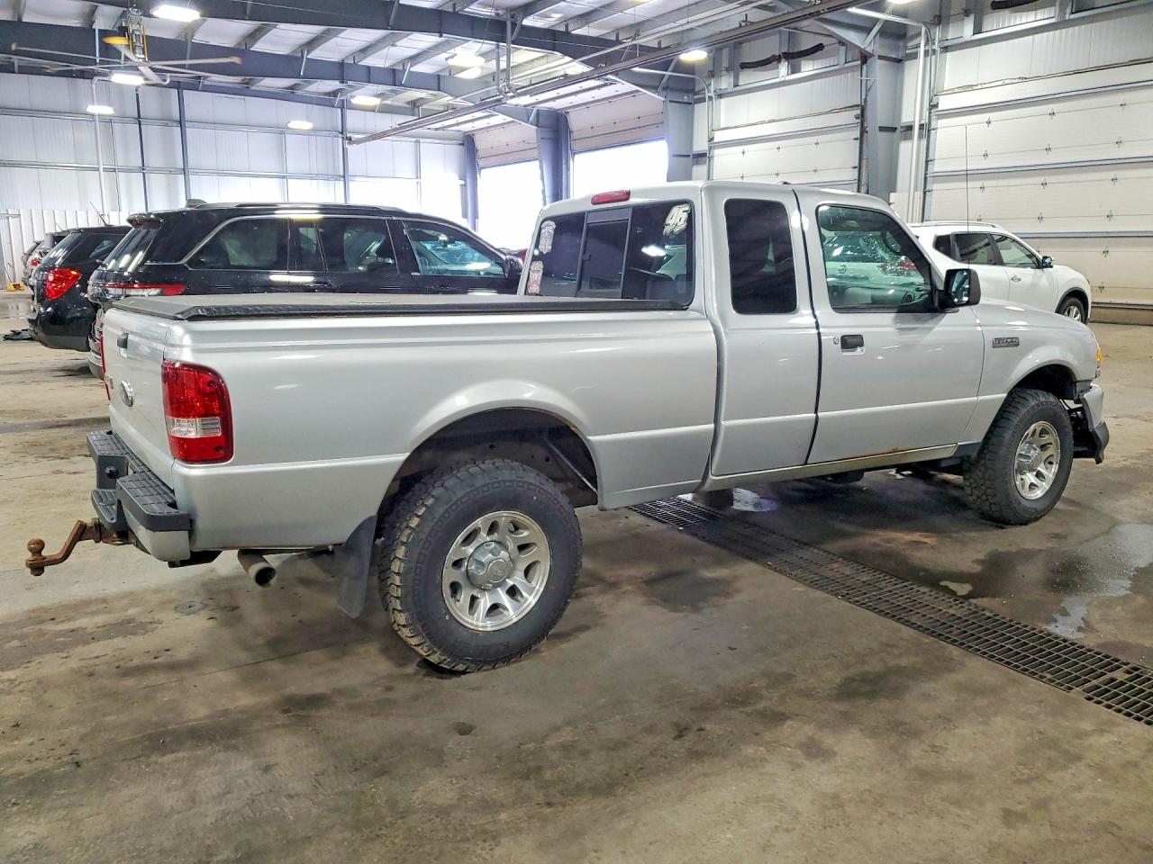 2011 Ford Ranger Super Cab White vin: 1FTLR4FE4BPA84167