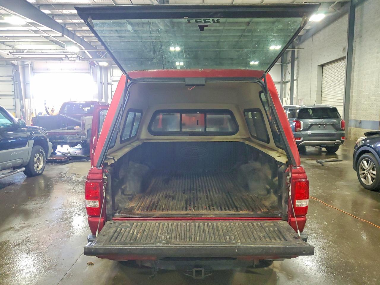 2010 Ford Ranger Super Cab Red vin: 1FTLR4FE5APA46882