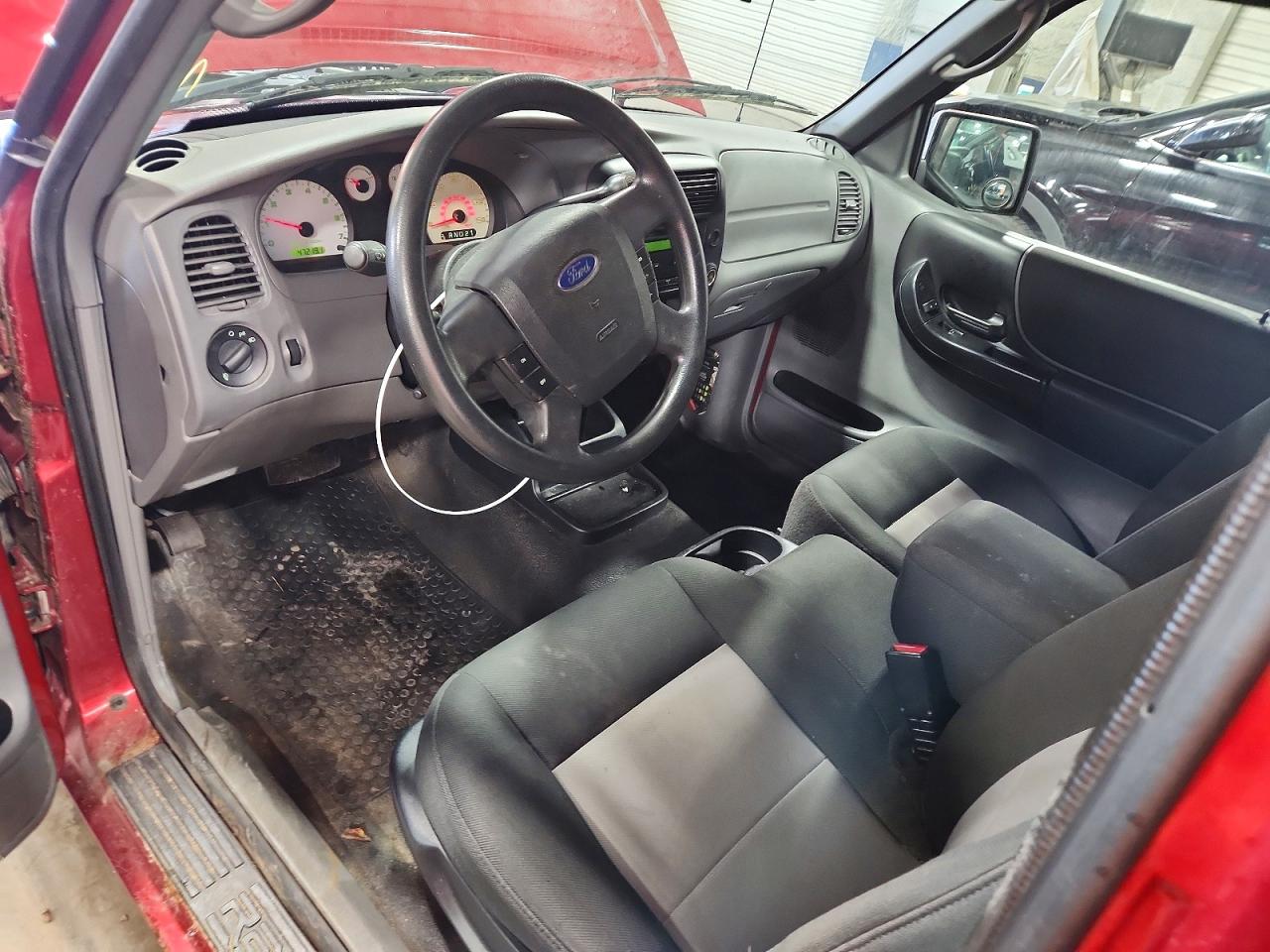 2010 Ford Ranger Super Cab Red vin: 1FTLR4FE5APA46882