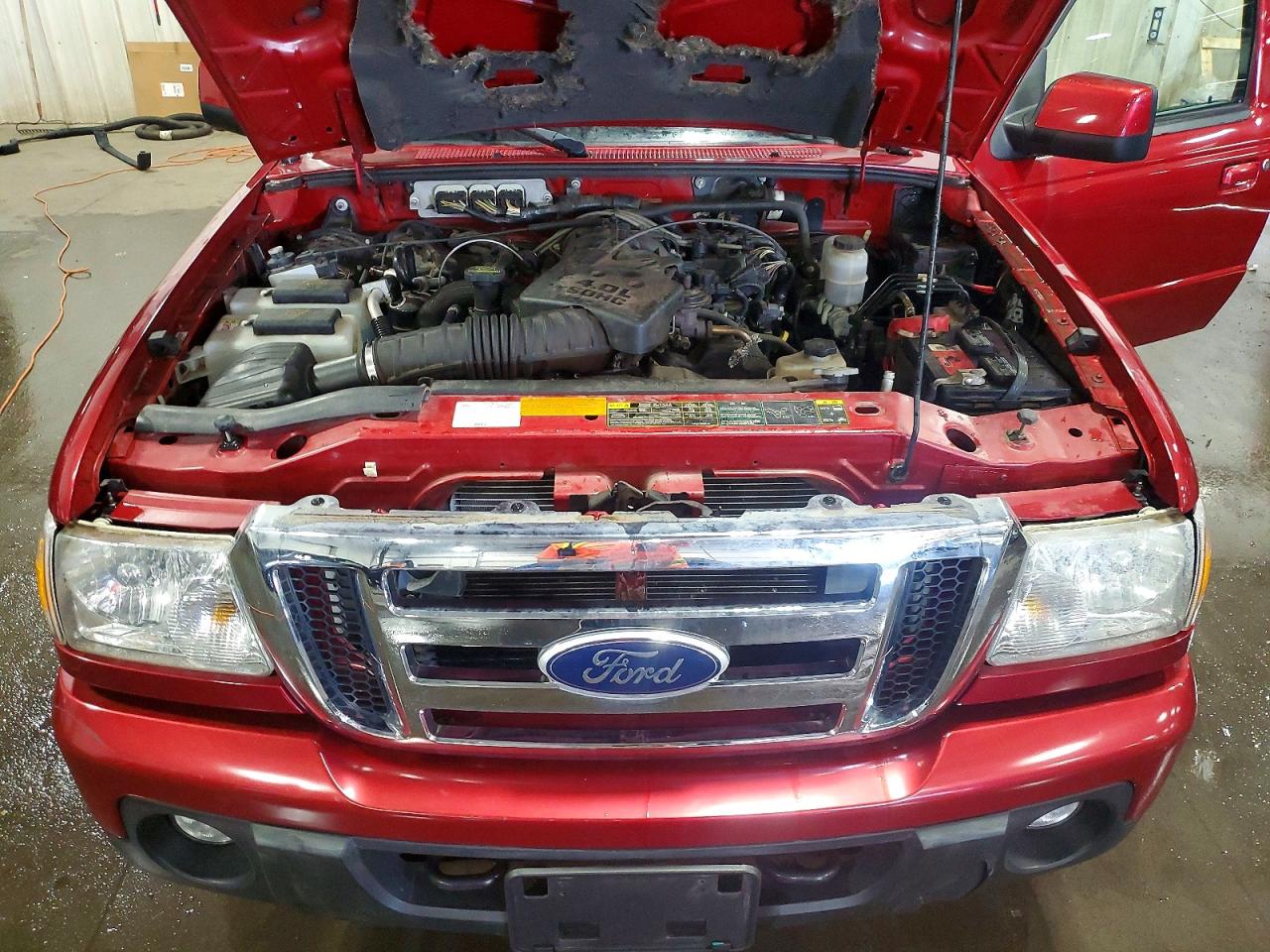 2010 Ford Ranger Super Cab Red vin: 1FTLR4FE5APA46882