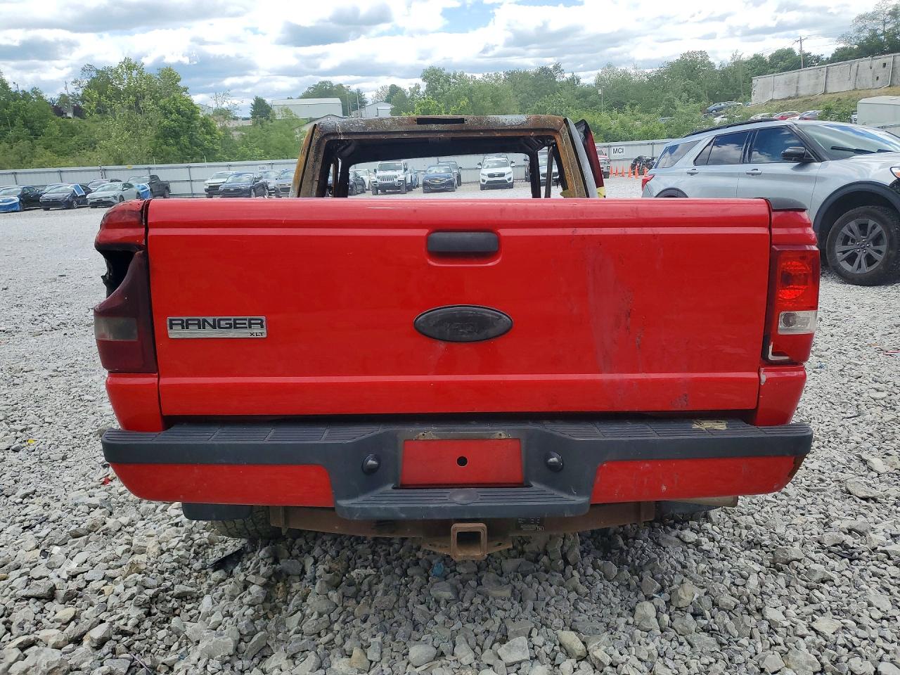 2010 Ford Ranger Super Cab Red vin: 1FTLR4FE5APA50091