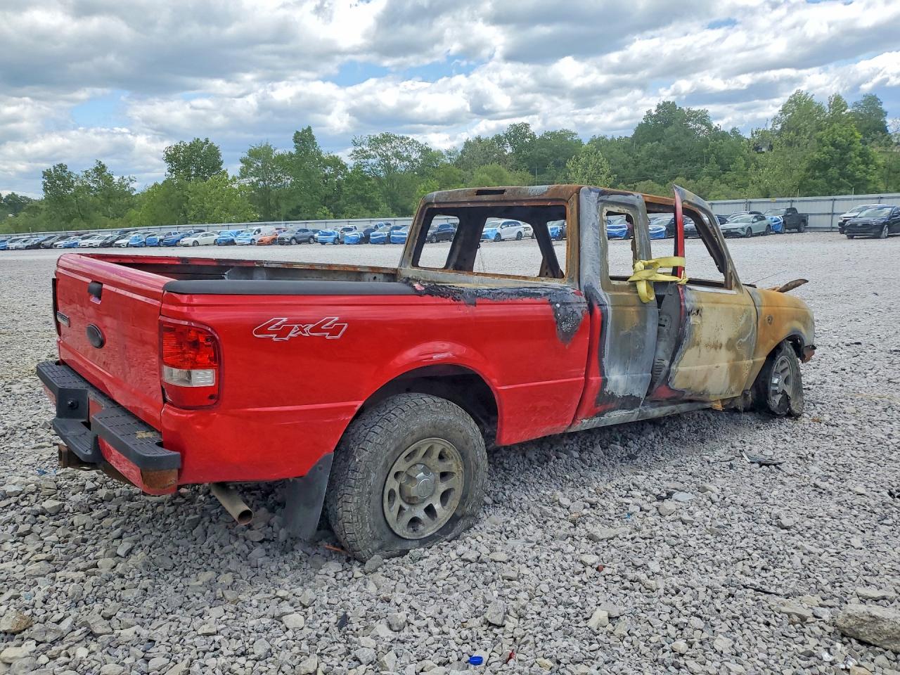 2010 Ford Ranger Super Cab Red vin: 1FTLR4FE5APA50091