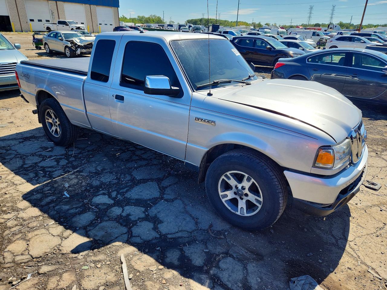 2010 Ford Ranger Super Cab Silver vin: 1FTLR4FE5APA78649