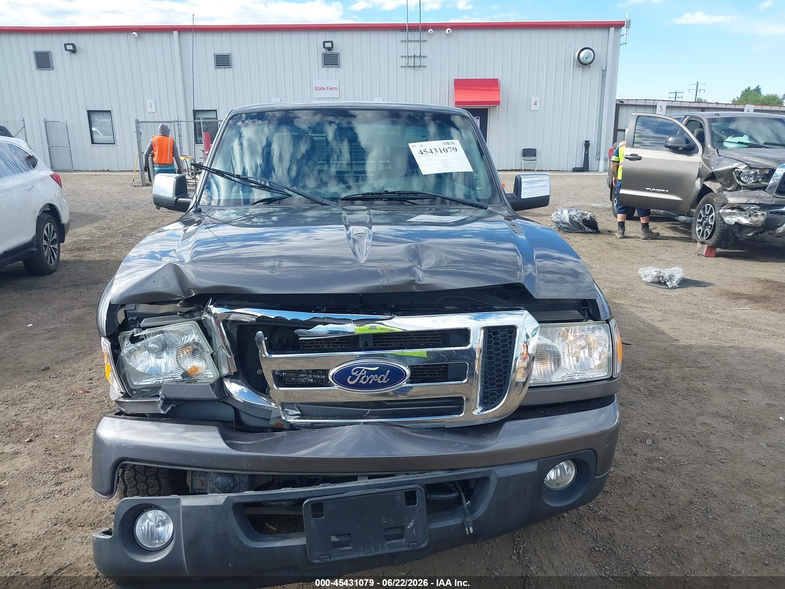 2011 Ford Ranger Sport/xlt Gray vin: 1FTLR4FE5BPA38136