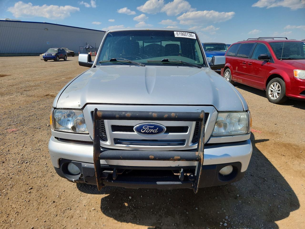 2011 Ford Ranger Super Cab Серебряный vin: 1FTLR4FE5BPA40551