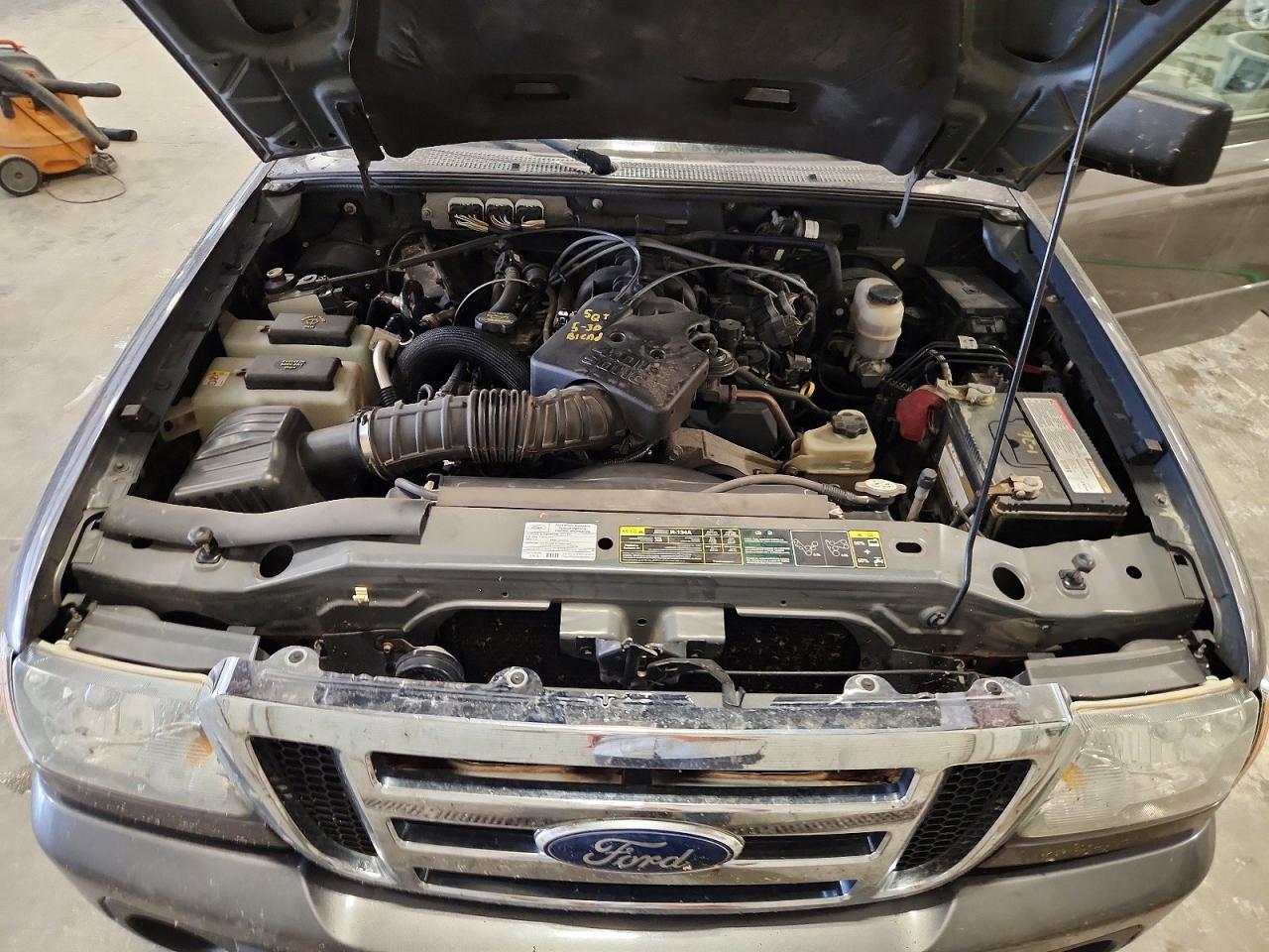 2011 Ford Ranger Super Cab Gray vin: 1FTLR4FE5BPA99776