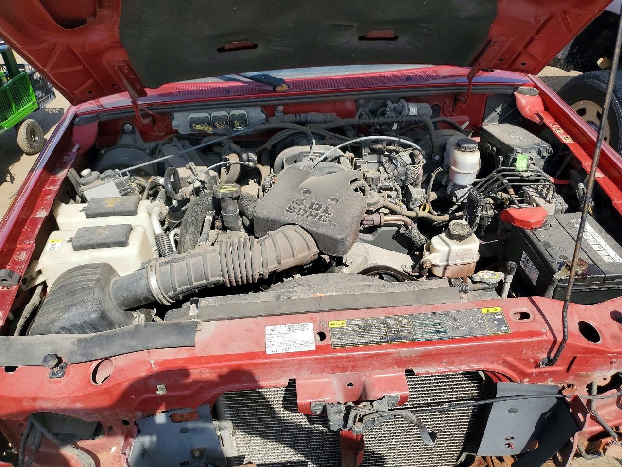 2011 Ford Ranger Super Cab Red vin: 1FTLR4FE5BPB04748