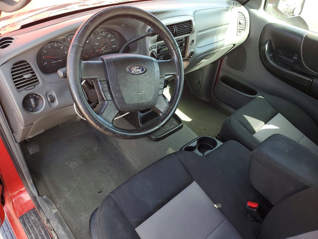 2010 Ford Ranger Super Cab Red vin: 1FTLR4FE6APA09744