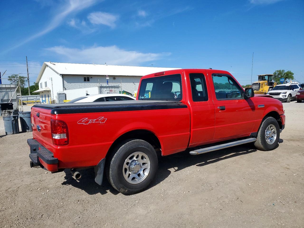 2010 Ford Ranger Super Cab Red vin: 1FTLR4FE6APA09744