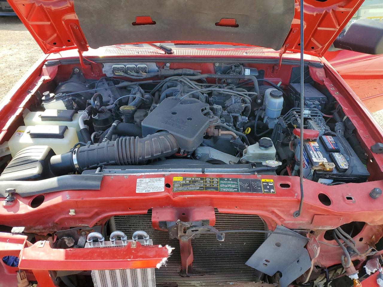 2010 Ford Ranger Super Cab Red vin: 1FTLR4FE6APA09744