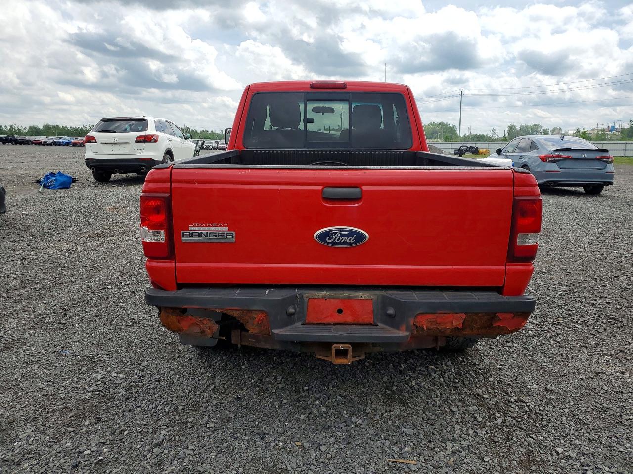2010 Ford Ranger Super Cab Red vin: 1FTLR4FE6APA72942