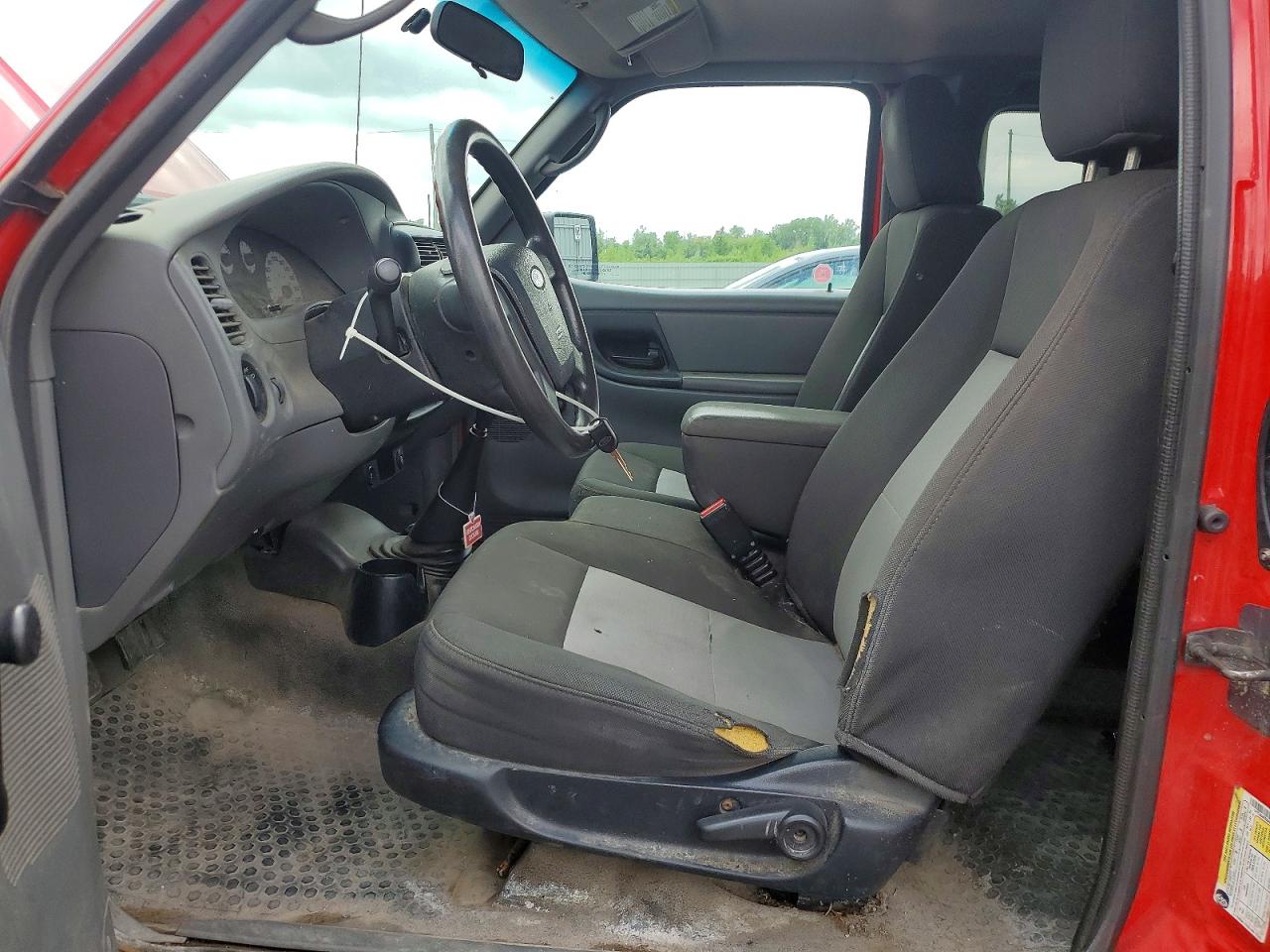 2010 Ford Ranger Super Cab Red vin: 1FTLR4FE6APA72942