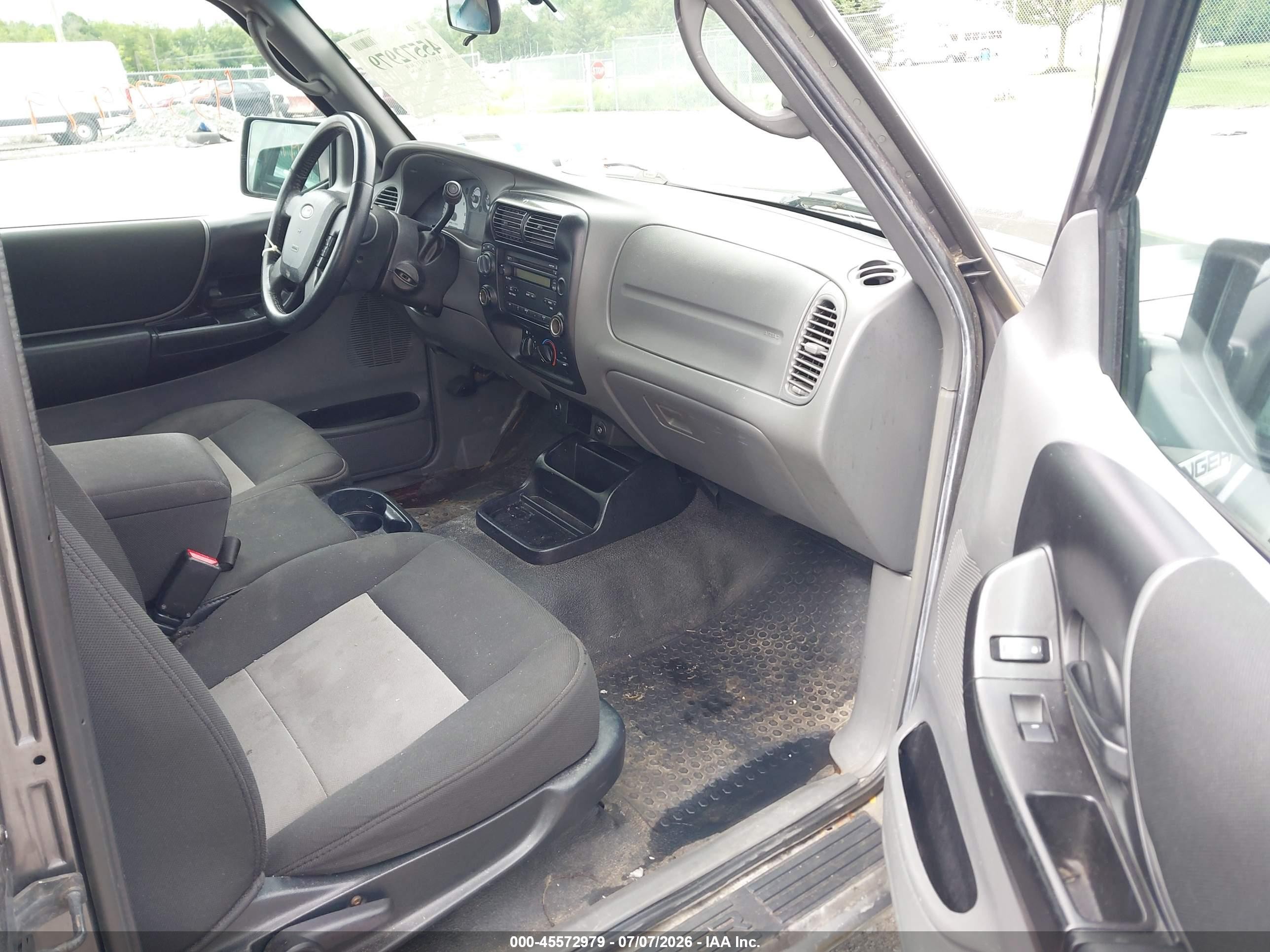 2011 Ford Ranger Sport Gray vin: 1FTLR4FE6BPA32412