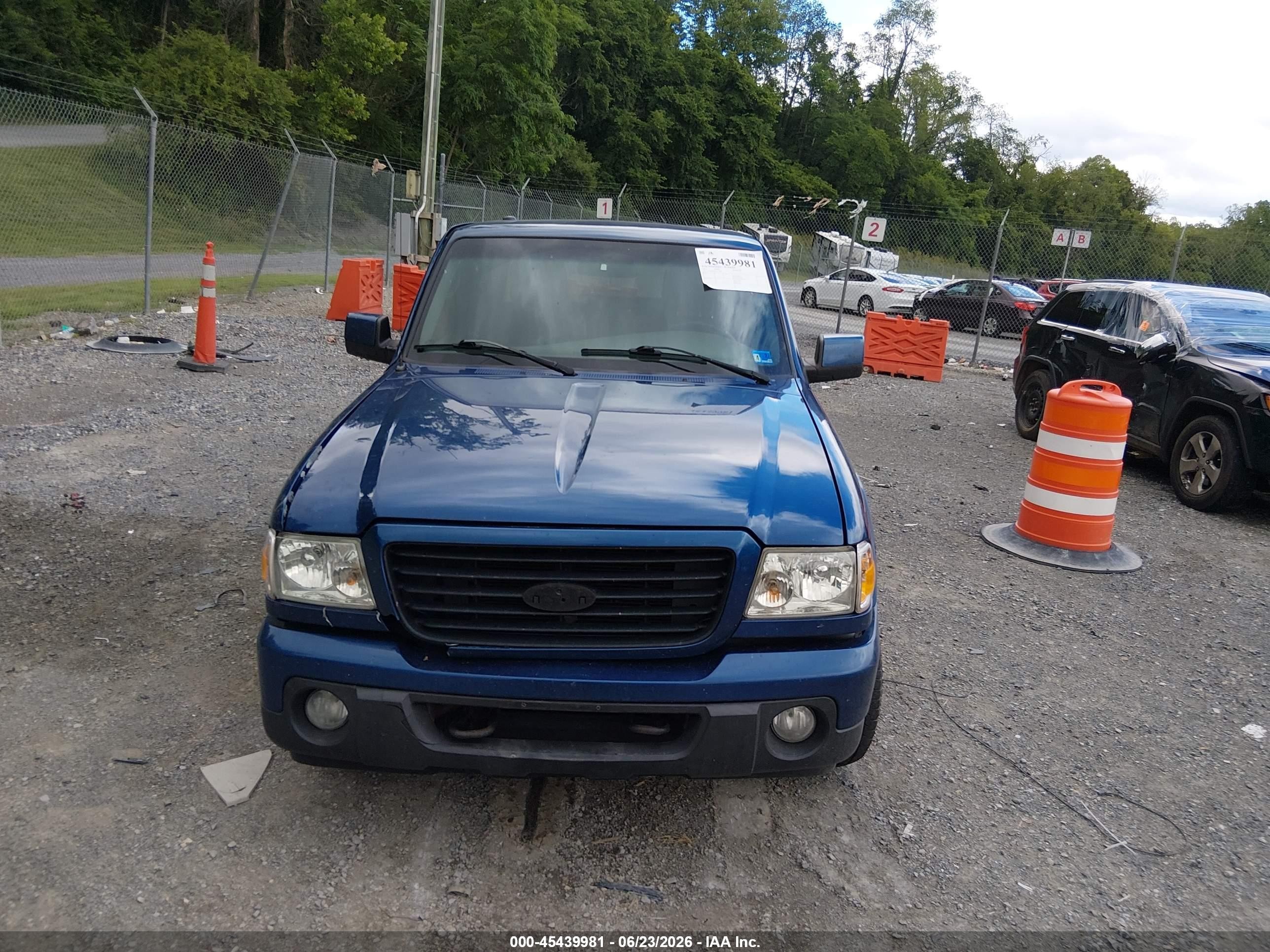 2011 Ford Ranger Sport Blue vin: 1FTLR4FE6BPA37853
