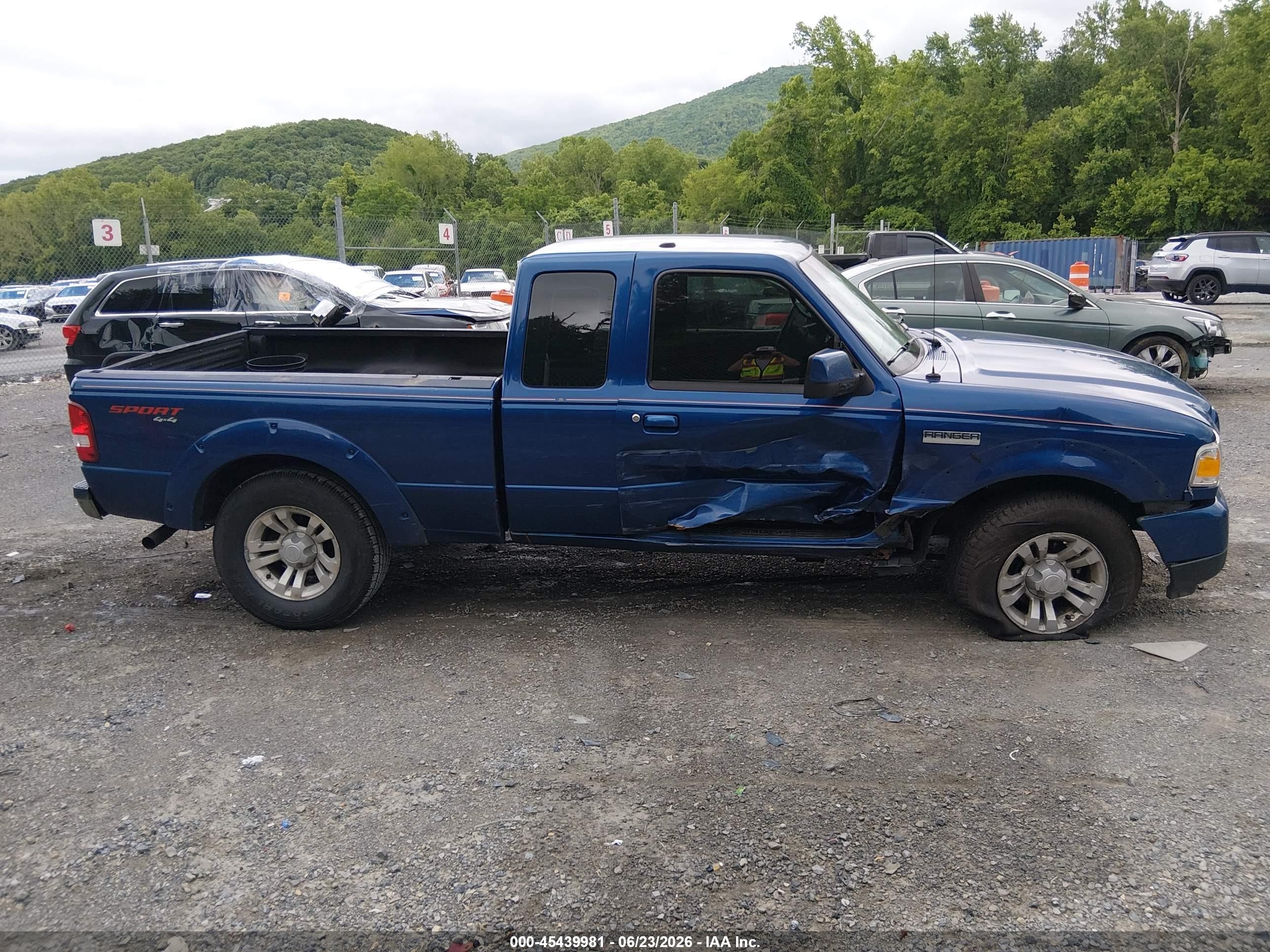 2011 Ford Ranger Sport Blue vin: 1FTLR4FE6BPA37853