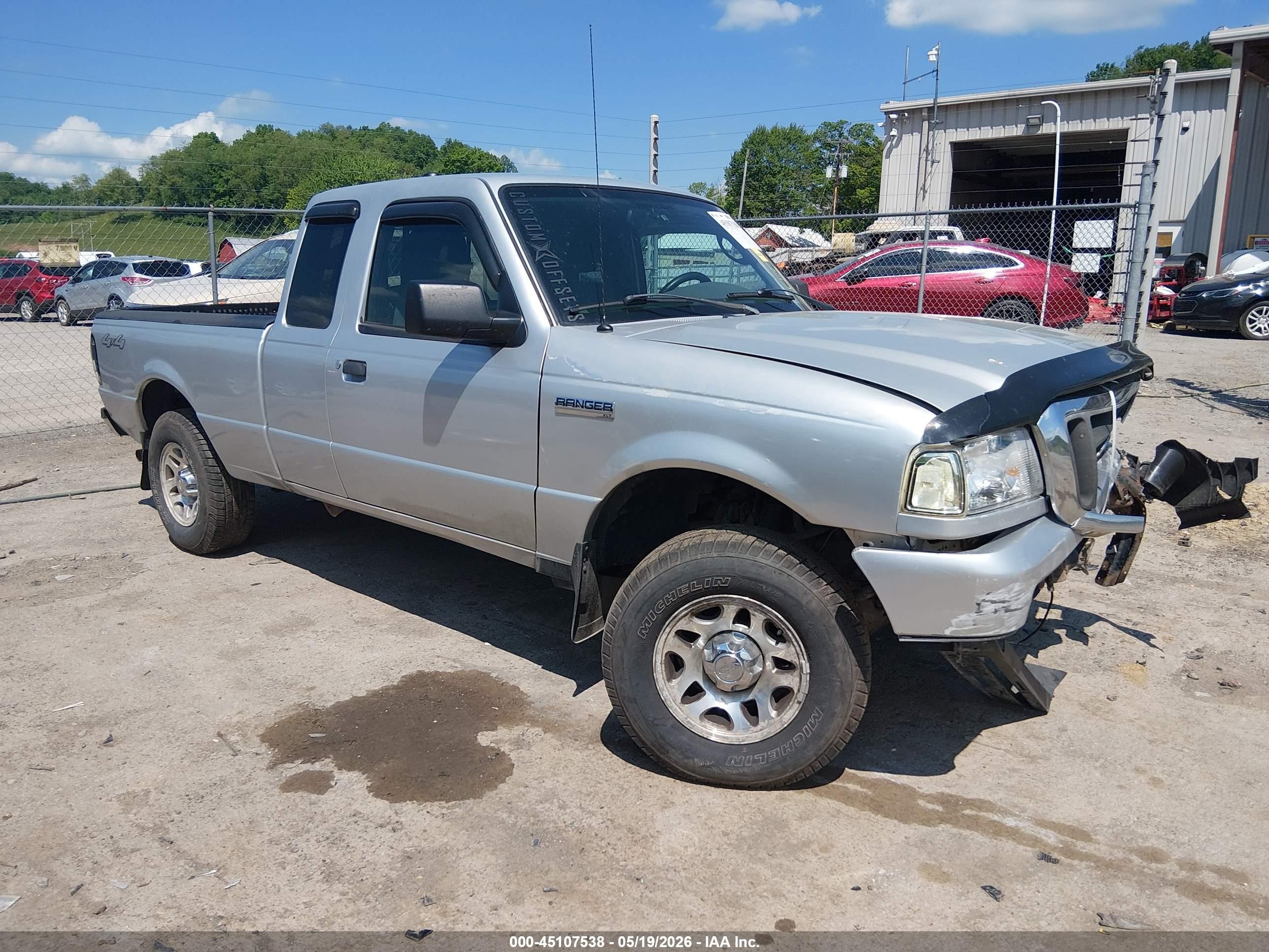 2011 Ford Ranger Xlt Silver vin: 1FTLR4FE6BPA73882