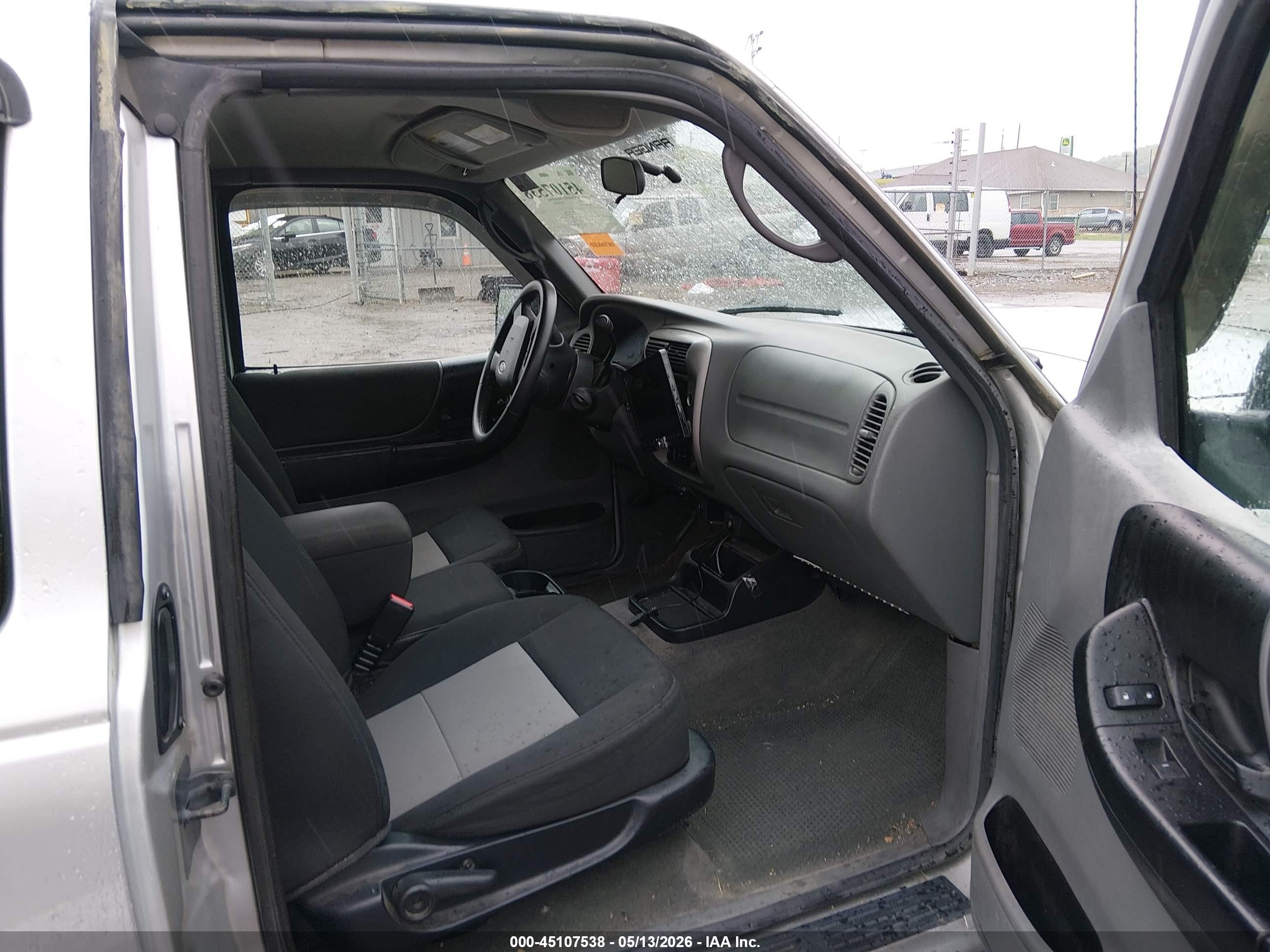 2011 Ford Ranger Xlt Silver vin: 1FTLR4FE6BPA73882