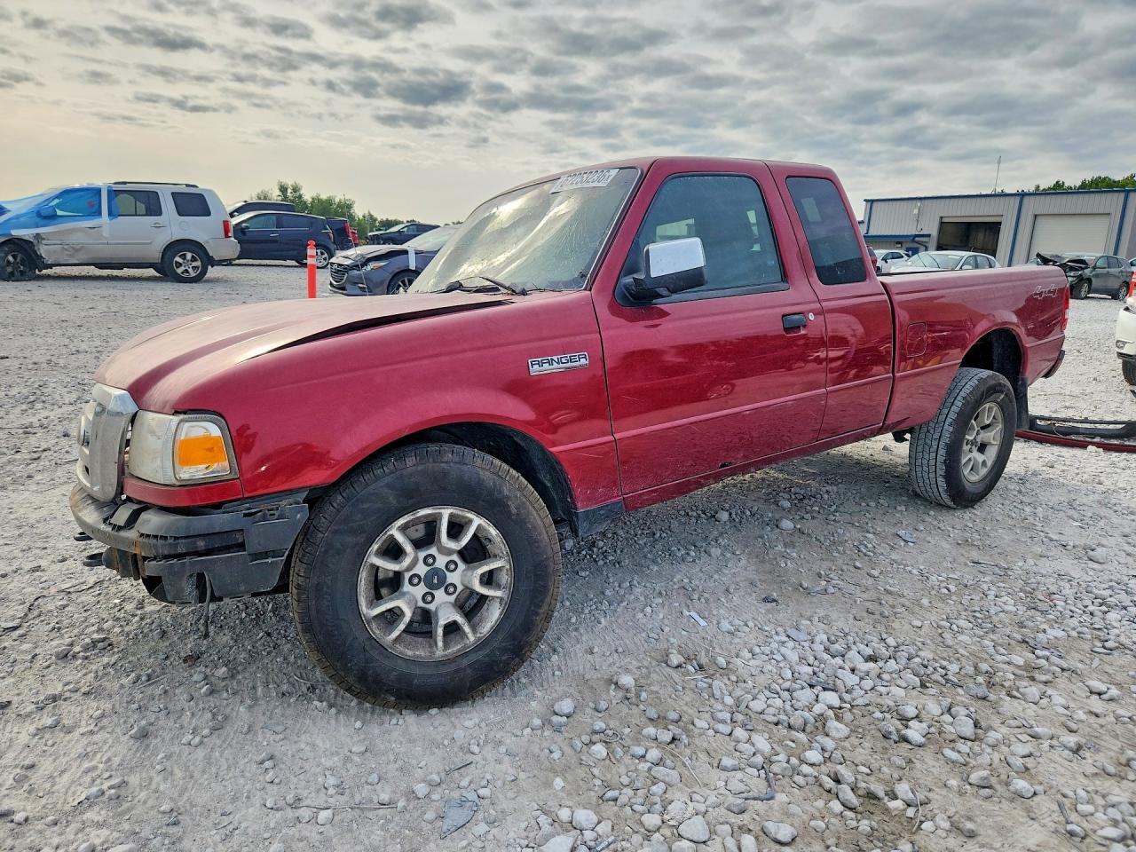 2011 Ford Ranger Super Cab Red vin: 1FTLR4FE6BPB04760