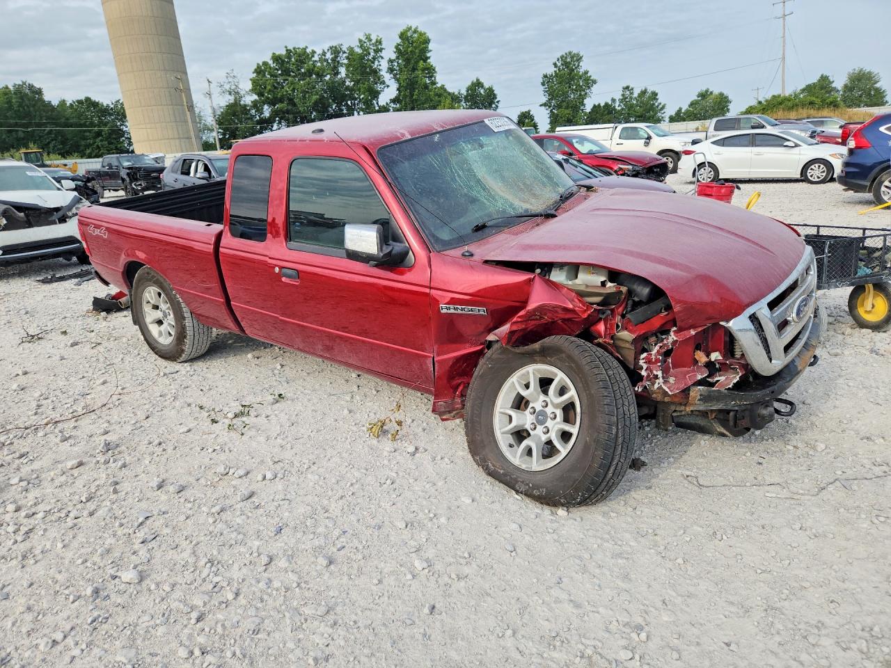2011 Ford Ranger Super Cab Red vin: 1FTLR4FE6BPB04760