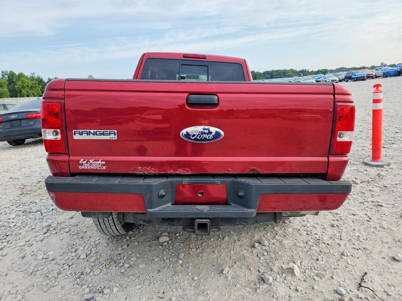 2011 Ford Ranger Super Cab Red vin: 1FTLR4FE6BPB04760
