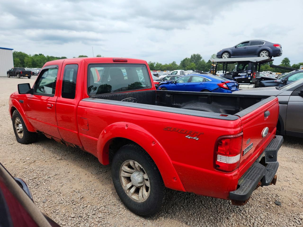 2010 Ford Ranger Super Cab Red vin: 1FTLR4FE7APA03998