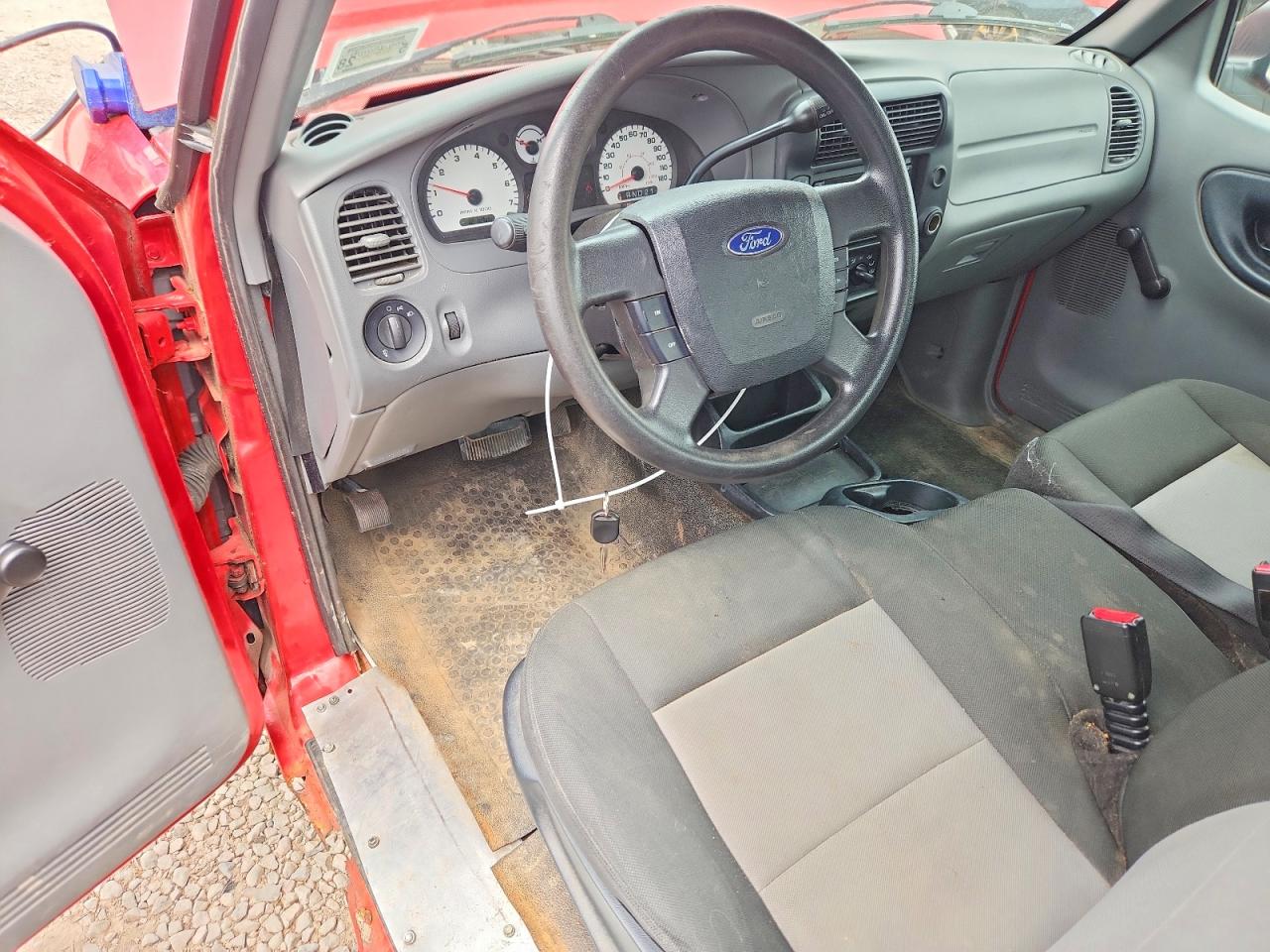 2010 Ford Ranger Super Cab Red vin: 1FTLR4FE7APA03998