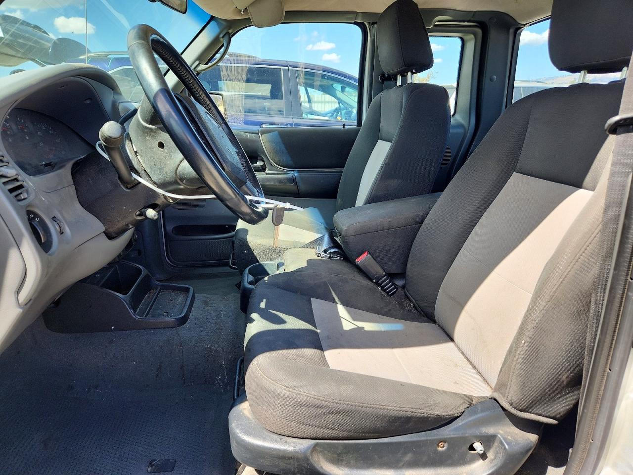2010 Ford Ranger Super Cab Серебряный vin: 1FTLR4FE7APA62274