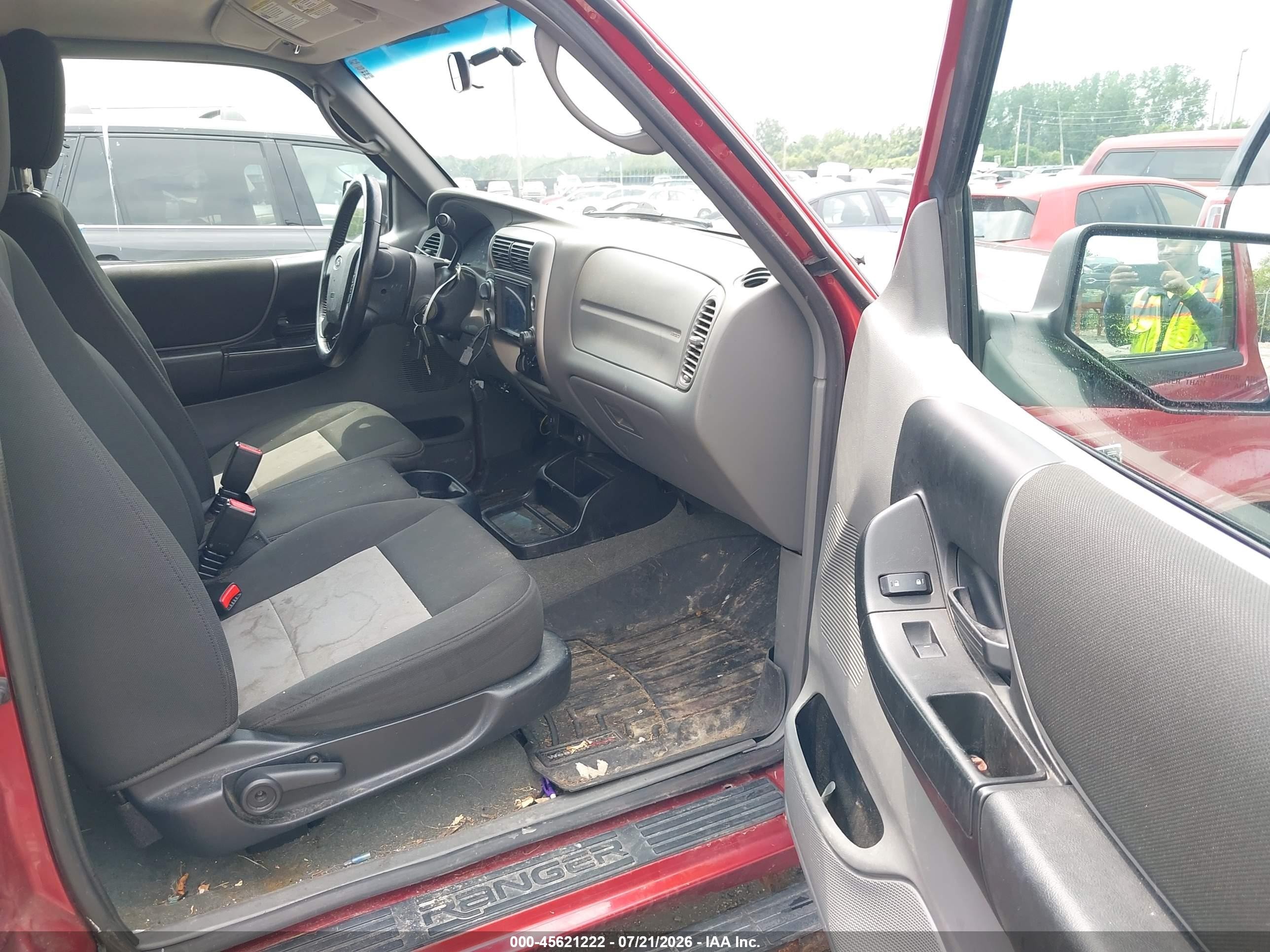 2011 Ford Ranger Xlt Red vin: 1FTLR4FE7BPA94465