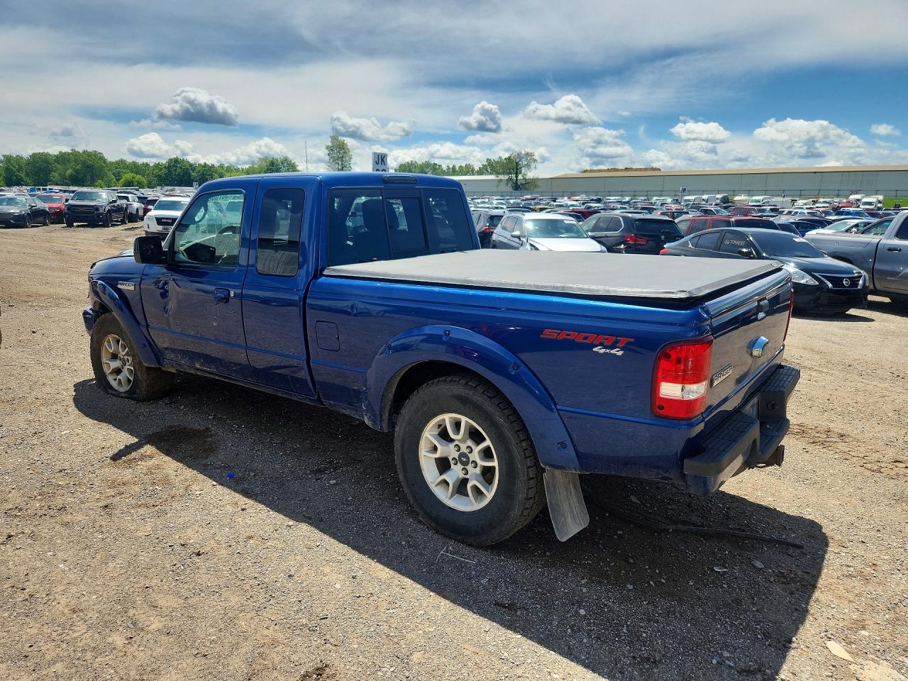 2011 Ford Ranger Super Cab Blue vin: 1FTLR4FE7BPB09725