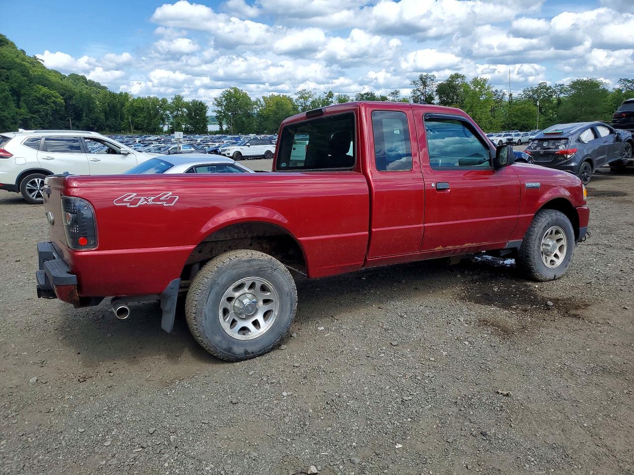 2010 Ford Ranger Xl Supercab 4 Red vin: 1FTLR4FE8APA05422