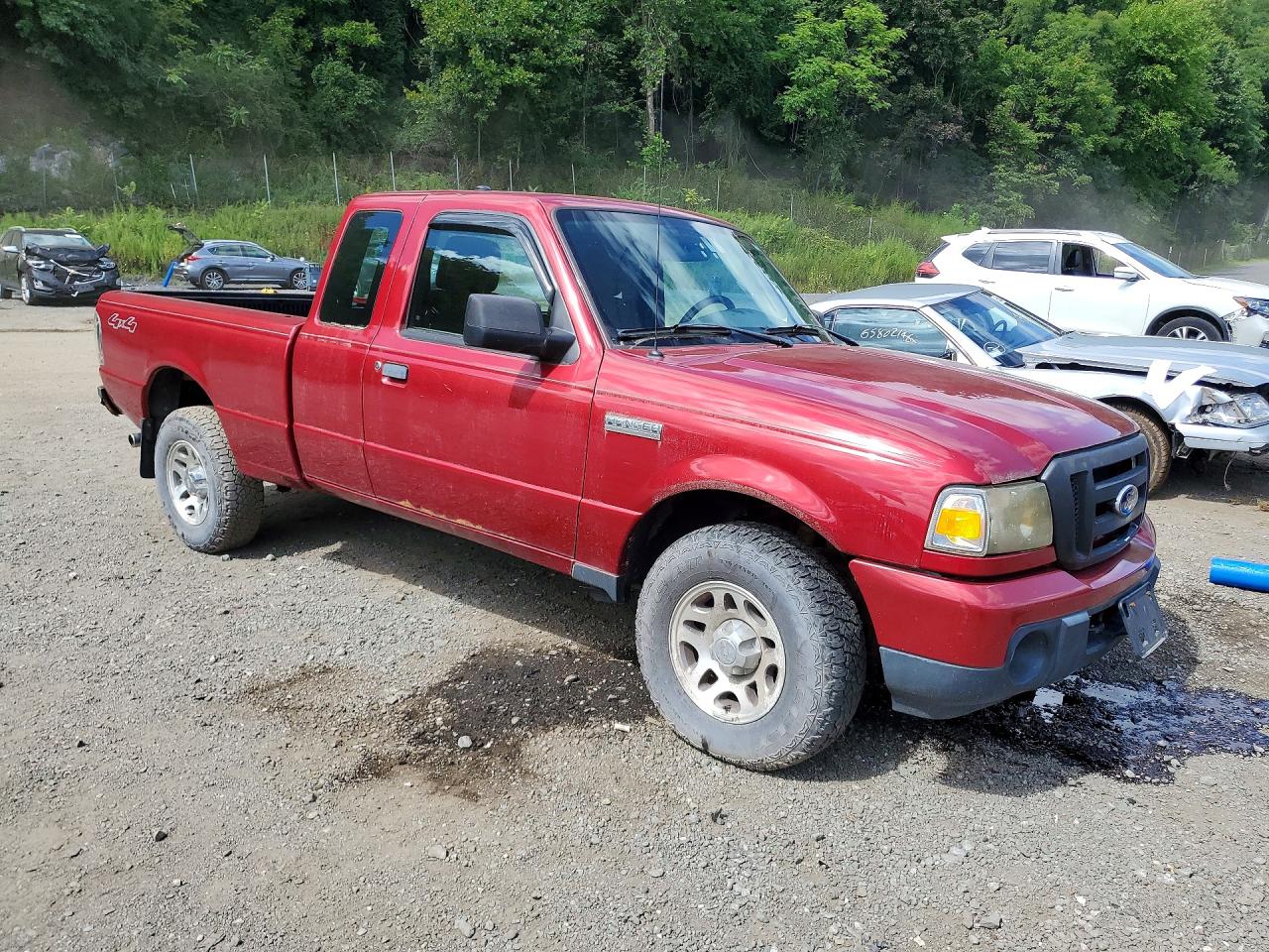 2010 Ford Ranger Xl Supercab 4 Red vin: 1FTLR4FE8APA05422
