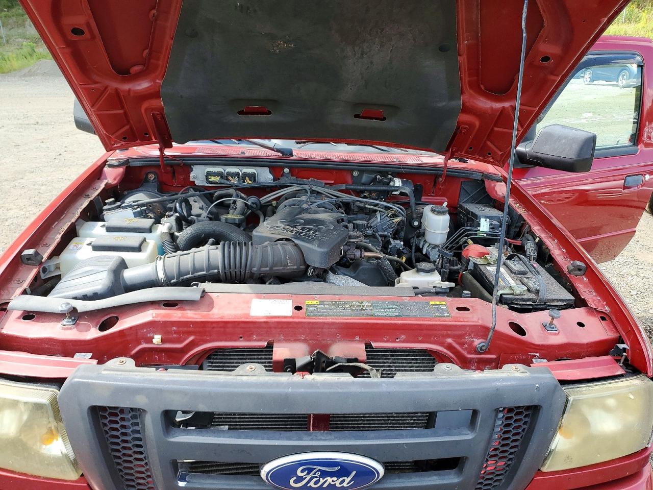 2010 Ford Ranger Xl Supercab 4 Red vin: 1FTLR4FE8APA05422