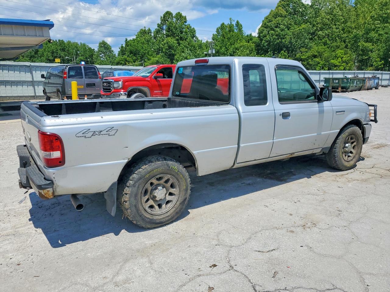 2010 Ford Ranger Supercab Silver vin: 1FTLR4FE8APA59660