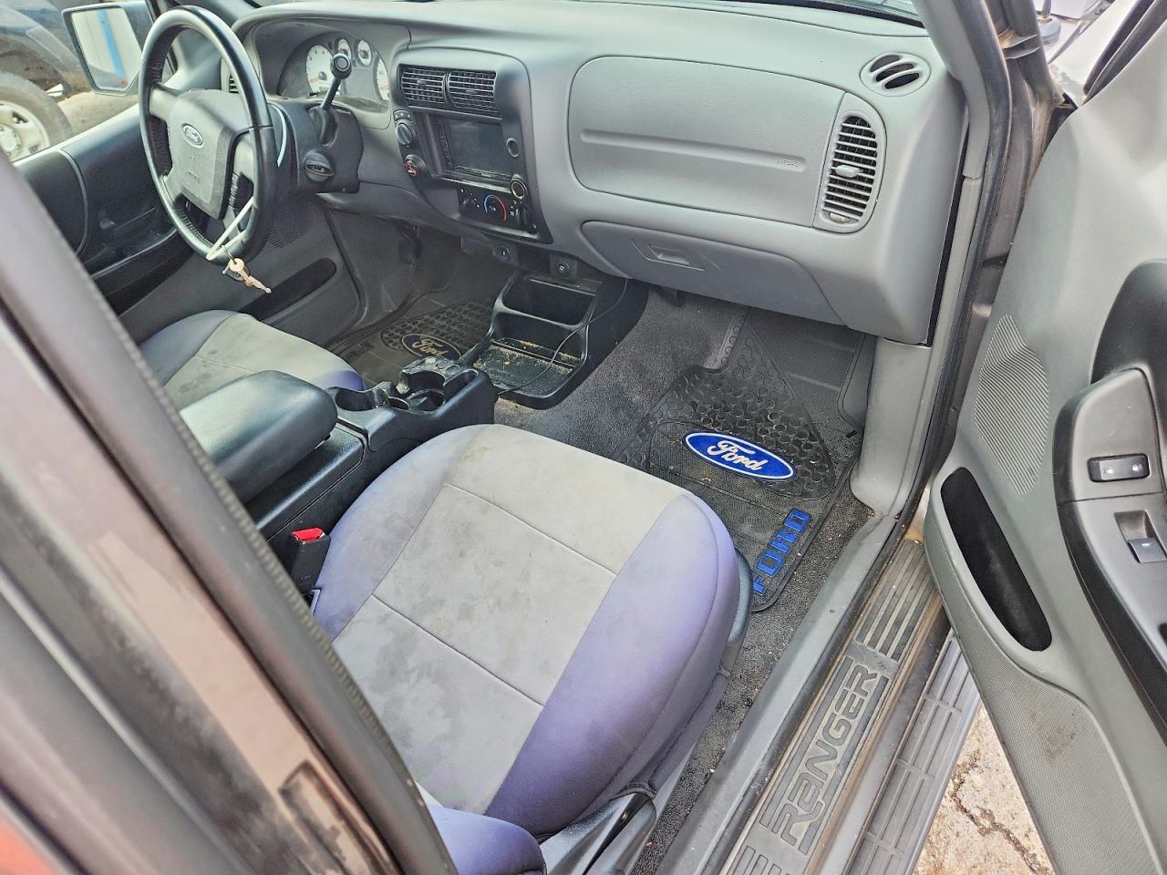 2010 Ford Ranger Super Cab Gray vin: 1FTLR4FE8APA69850