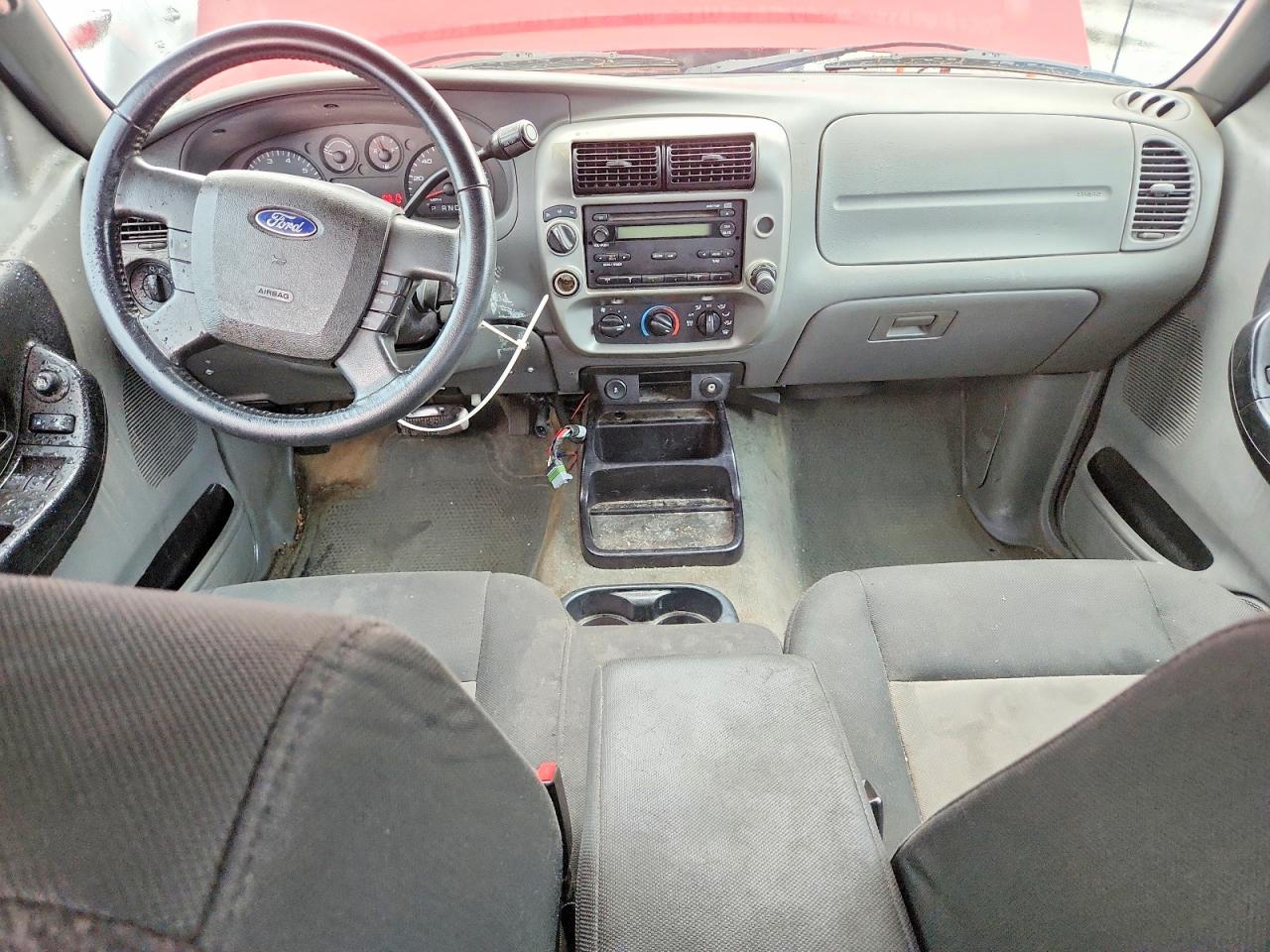 2011 Ford Ranger Super Cab Red vin: 1FTLR4FE8BPA40818