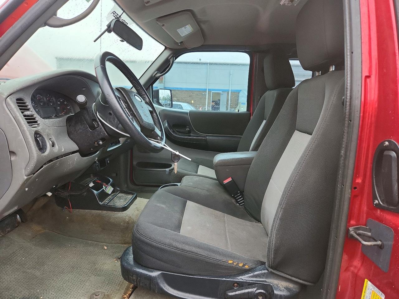 2011 Ford Ranger Super Cab Red vin: 1FTLR4FE8BPA40818